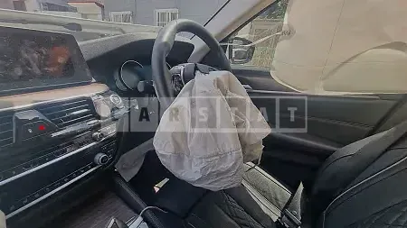 Photo 2 of 9: 2018 BMW 530i xDrive, VIN WBAJD9104JWC82735 — Korean insurance auction