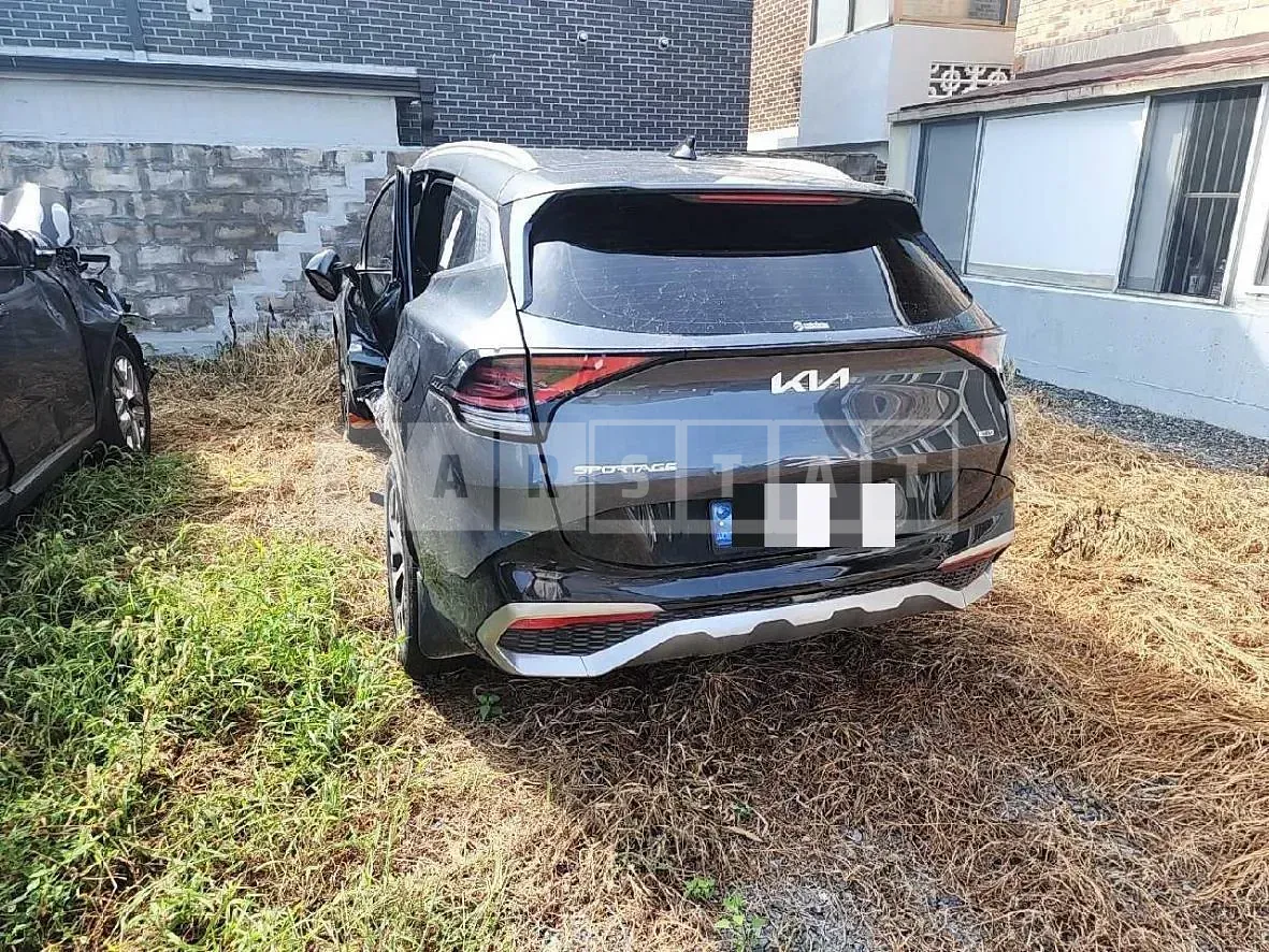 Photo 2 of 31: 2024 Kia Sportage 1.6 Hybrid — Korean insurance auction