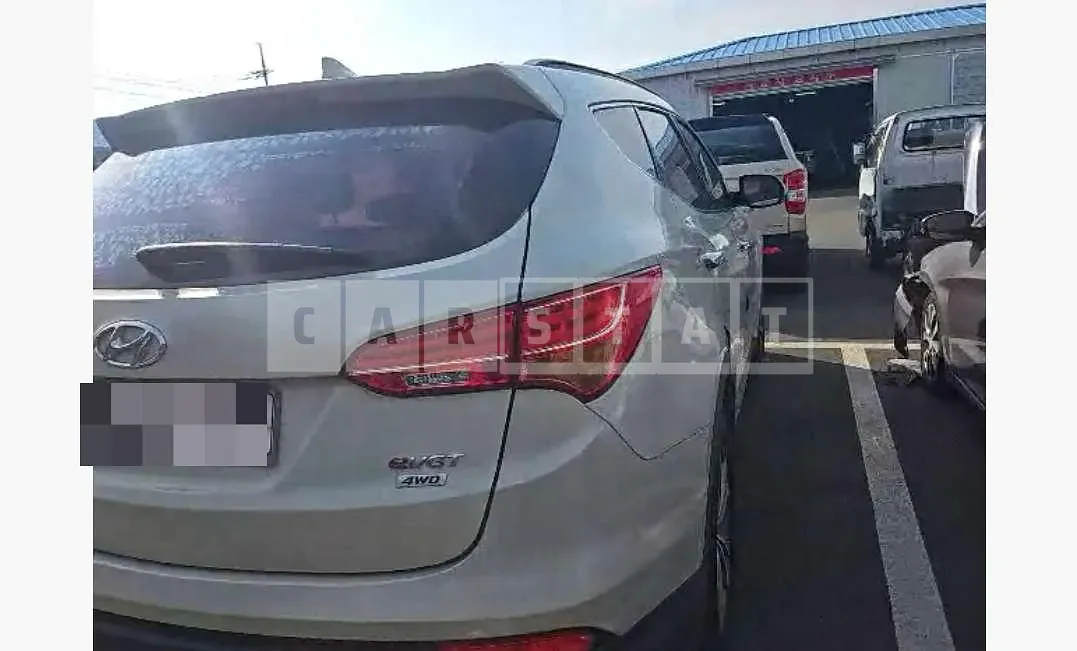Photo 2 of 15: 2014 Hyundai Santa Fe DM Diesel 2.0 4WD — Korean insurance auction