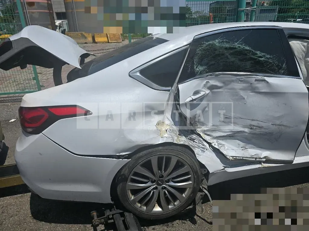 Photo 2 of 12: 2018 Genesis G80 — Korean insurance auction