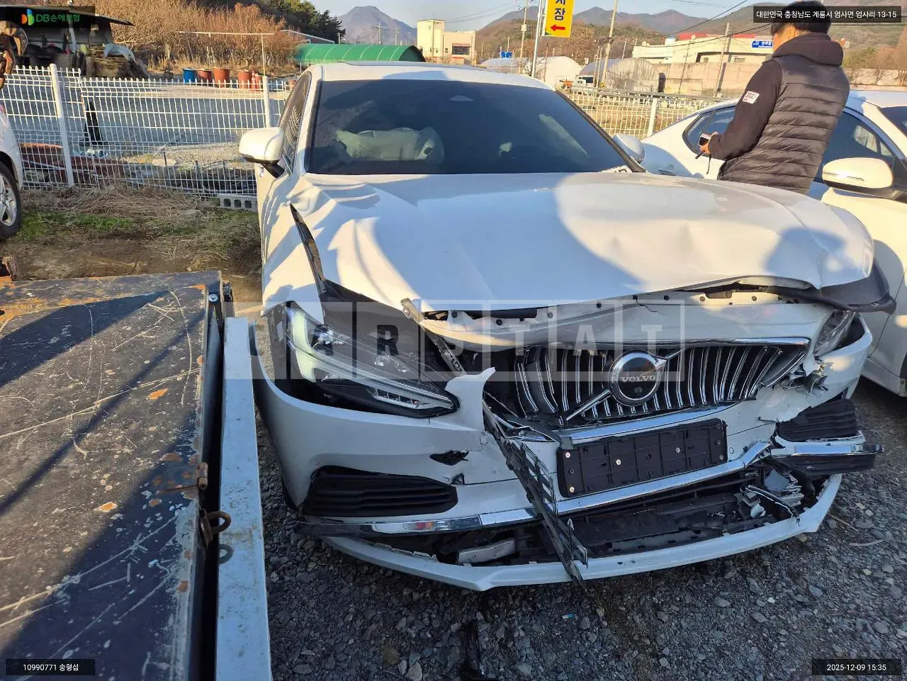Photo 2 of 30: 2022 Volvo S90T8 AWD, VIN LVYPTH600PP328072 — Korean insurance auction