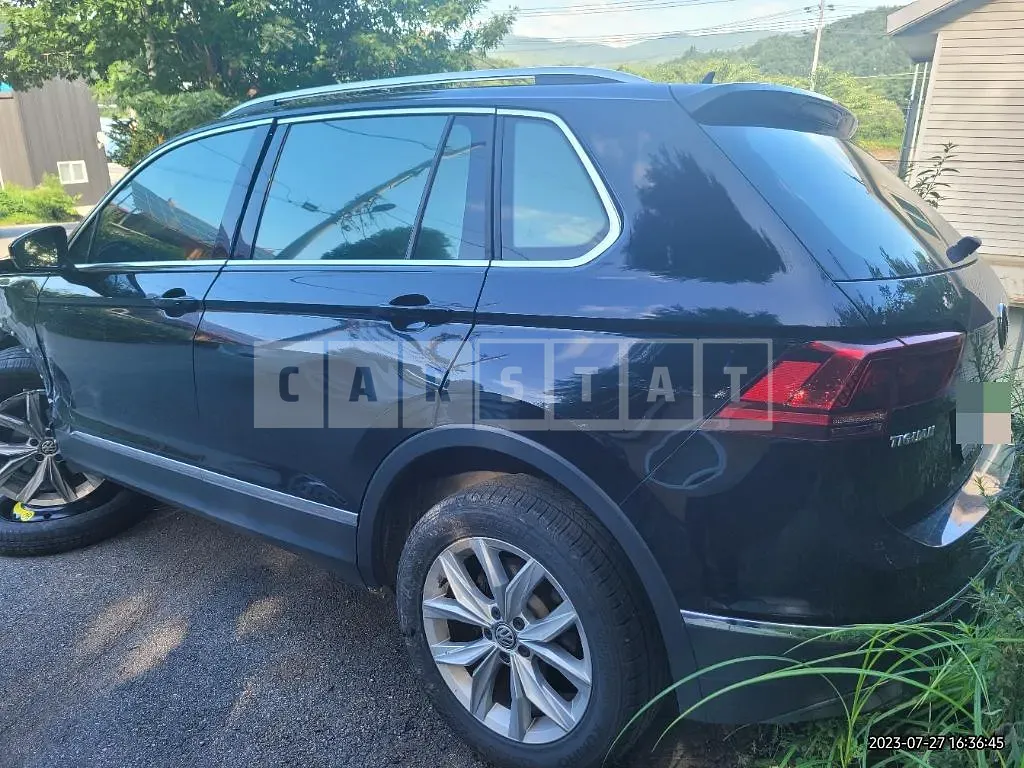Photo 2 of 13: 2020 Volkswagen Tiguan 2.0 TDI, VIN WVGZZZ5NZLW811405 — Korean insurance auction