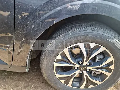 Photo 2 of 17: 2021 Kia Carnival, VIN KNANB81BBMS069039 — Korean insurance auction