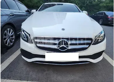 Photo 1 of 22: 2018 Mercedes-Benz E 200 — Korean insurance auction