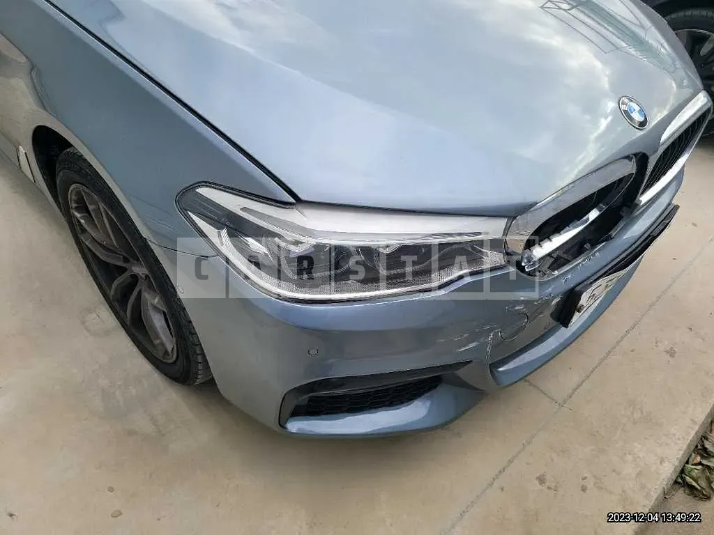 Photo 2 of 19: 2018 BMW 530i, VIN WBAJD3103JWC13869 — Korean insurance auction