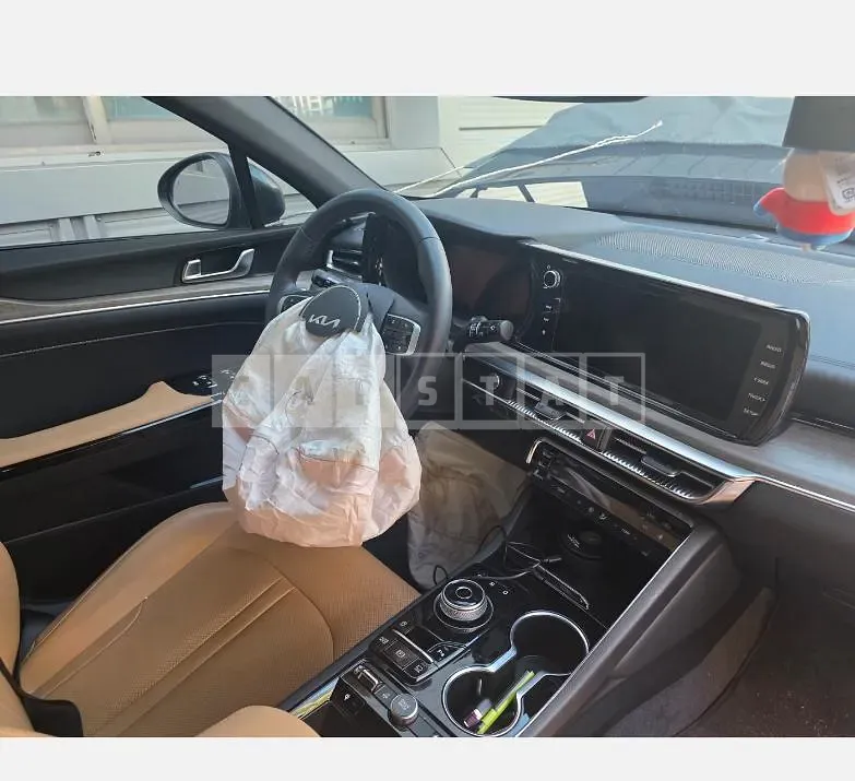 Photo 2 of 10: 2022 Kia K5 — Korean insurance auction