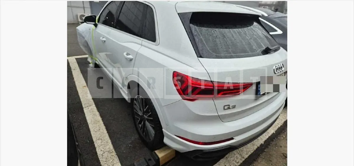 Photo 2 of 43: 2023 Audi Q3 35 TDI — Korean insurance auction