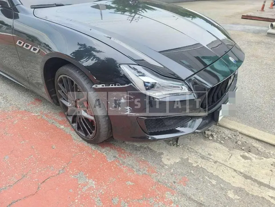 Photo 2 of 20: 2018 Maserati Quattroporte GTS — Korean insurance auction