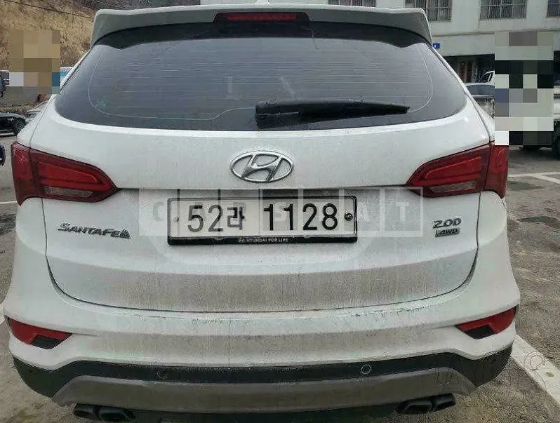 Photo 2 of 11: 2018 Hyundai Santa Fe, VIN KMHSW81UDJU858465 — Korean insurance auction