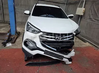 Photo 1 of 13: 2016 Hyundai Santa Fe DM — Korean insurance auction