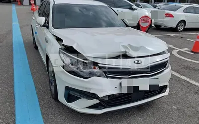 Photo 1 of 9: 2019 Kia K5 Hybrid, VIN KNAGW41EBKA036673 — Korean insurance auction