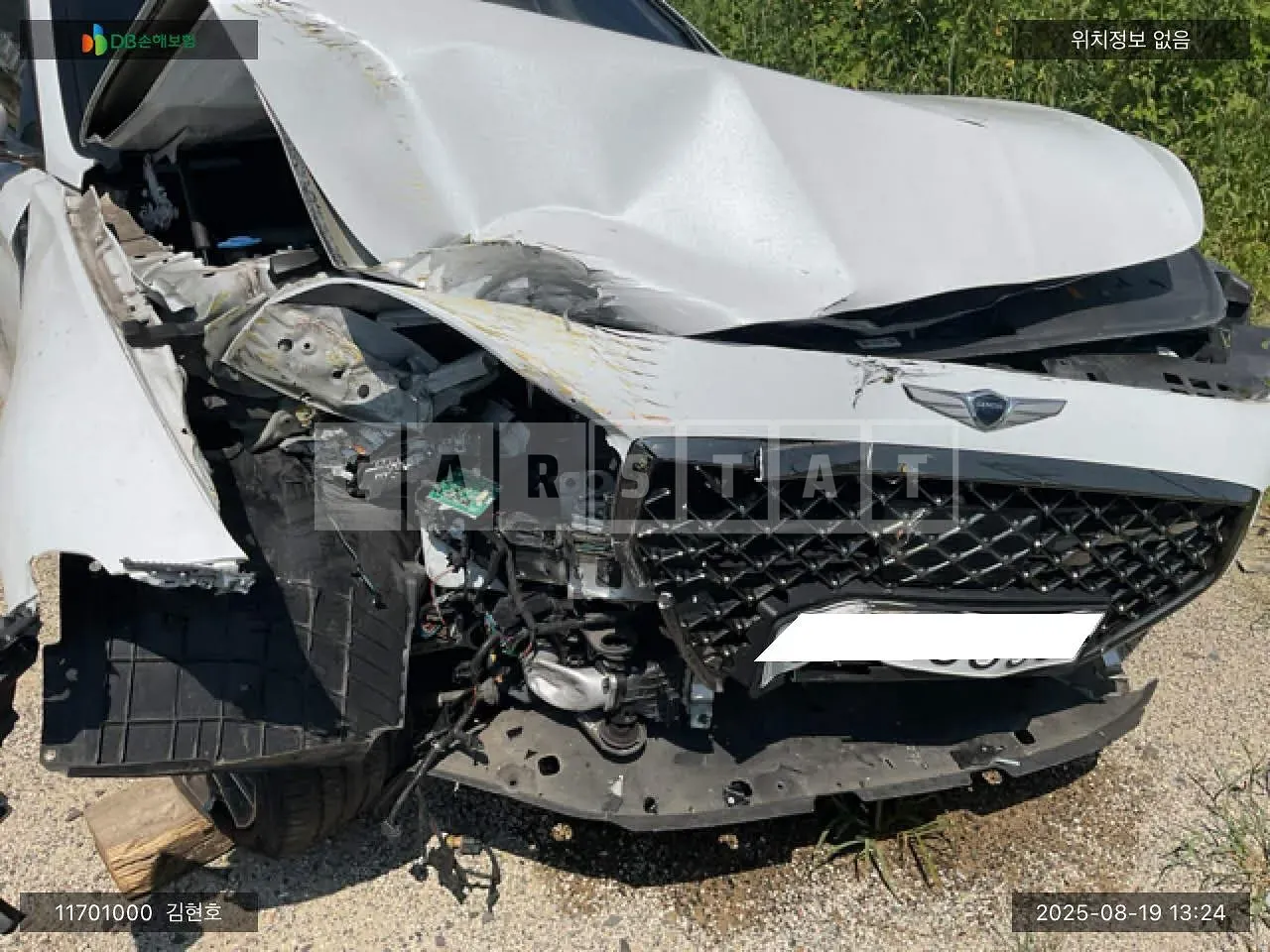 Photo 2 of 24: 2019 Genesis G70, VIN KMTG341ADKU046873 — Korean insurance auction
