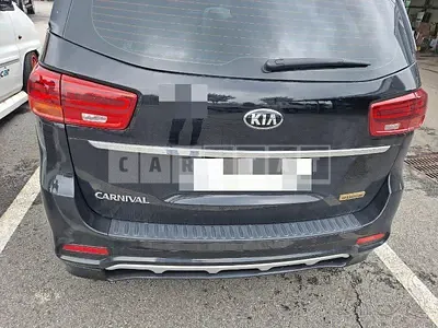 Photo 1 of 22: 2018 Kia Carnival High Limousine, VIN KNAME811BKS509517 — Korean insurance auction