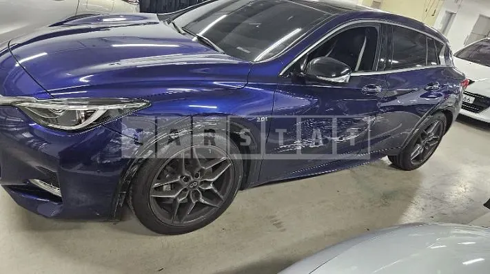 Photo 2 of 13: 2018 Infiniti Q30 — Korean insurance auction