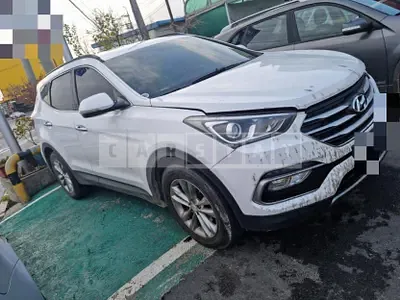 Photo 1 of 12: 2016 Hyundai Santa Fe DM 2.0, VIN KMHSW81UBHU717025 — Korean insurance auction