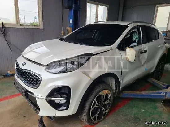 Photo 2 of 25: 2021 Kia Sportage — Korean insurance auction