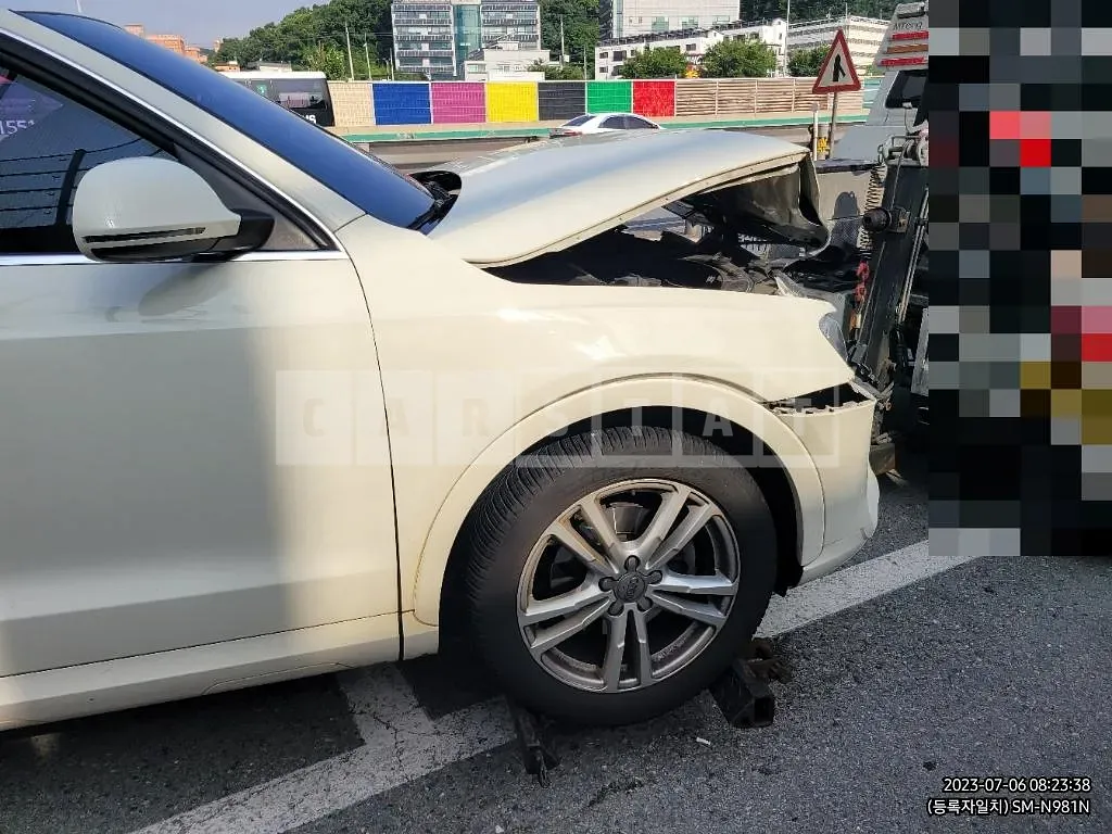 Photo 2 of 7: 2014 Audi Q3 2.0 TDI quattro — Korean insurance auction