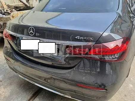 Photo 2 of 18: 2021 Mercedes-Benz E350 4Matic, VIN W1KZF8GB1MA865206 — Korean insurance auction