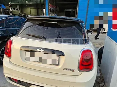 Photo 1 of 17: 2016 MINI Cooper S — Korean insurance auction