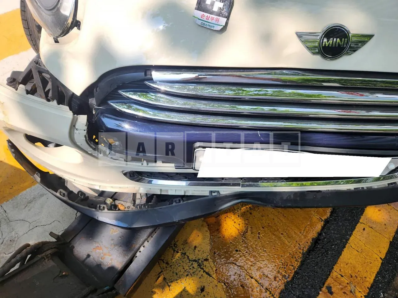 Photo 2 of 11: 2015 MINI 미니쿠퍼 Five-Door, VIN WMWXU1106G2A93063 — Korean insurance auction