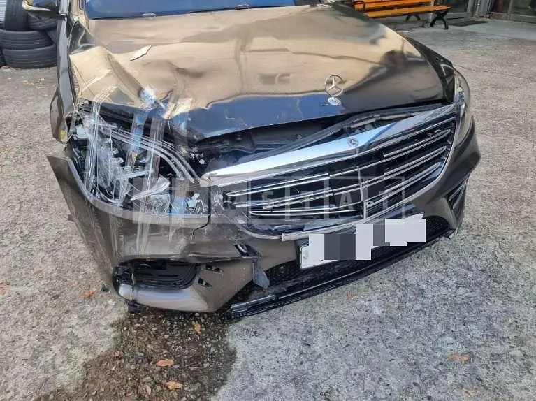 Photo 2 of 8: 2018 Mercedes-Benz S350d, VIN WDDUF2AB2JA377068 — Korean insurance auction