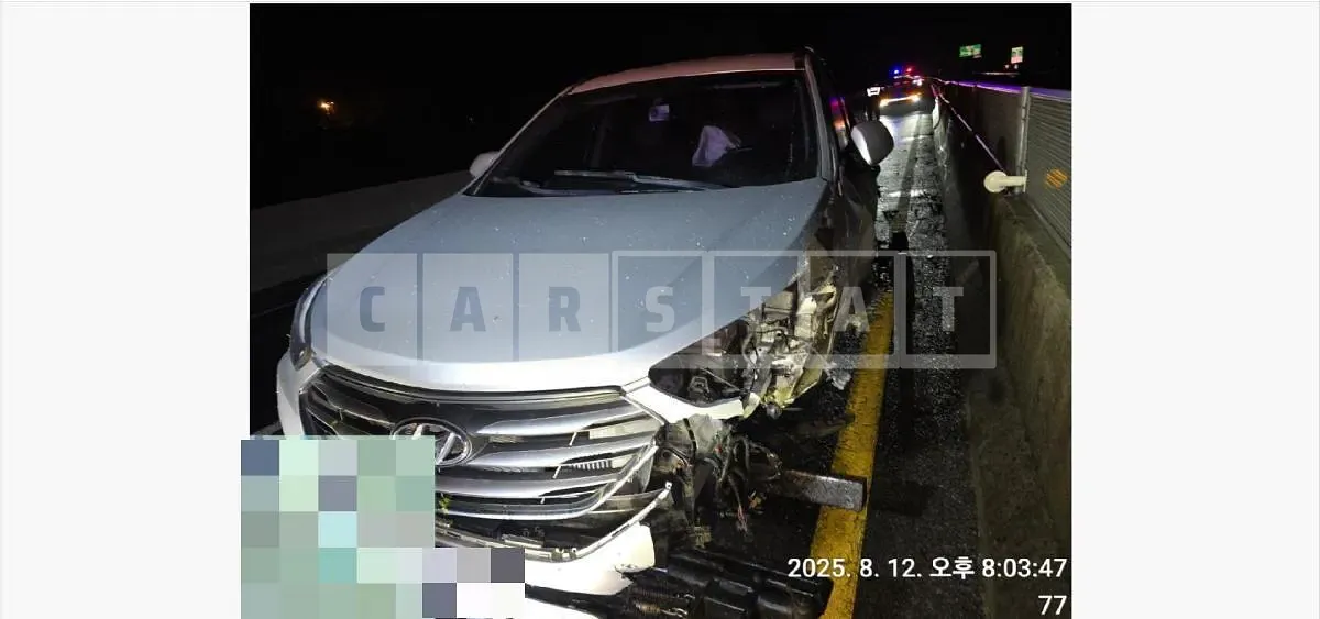 Photo 2 of 10: 2016 Hyundai Santa Fe DM (4WD) — Korean insurance auction