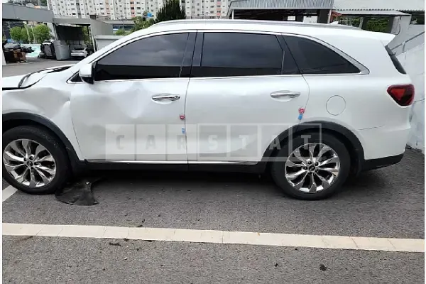 Photo 2 of 24: 2018 Kia Sorento — Korean insurance auction