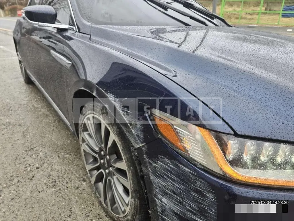 Photo 2 of 11: 2017 Bentley Lincoln Town-Continental 3.0 AWD — Korean insurance auction