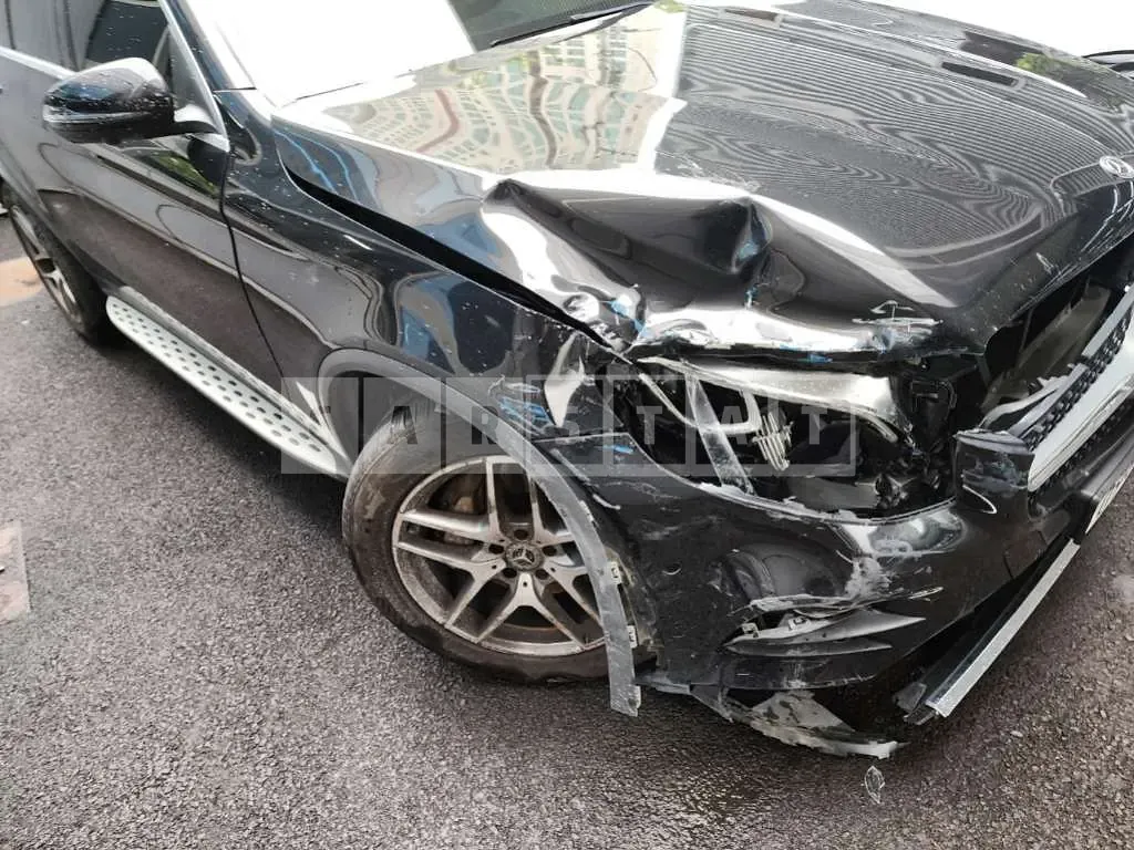 Photo 2 of 15: 2018 Mercedes-Benz GLC220d 4Matic Coupe, VIN WDC0J0FB6JF444787 — Korean insurance auction