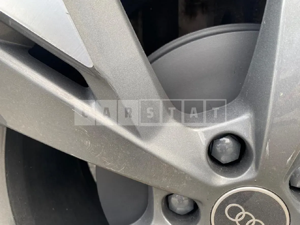 Photo 2 of 4: 2022 Audi (parts) Q4 e-tron 40 Wheel — Korean insurance auction