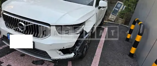 Photo 2 of 8: 2022 Volvo XC40 B4 AWD — Korean insurance auction
