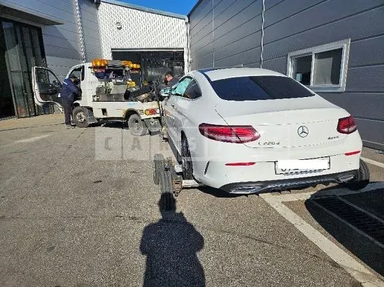 Photo 2 of 11: 2019 Mercedes-Benz C220d 4Matic Coupe, VIN WDDWJ1FB6KF864644 — Korean insurance auction