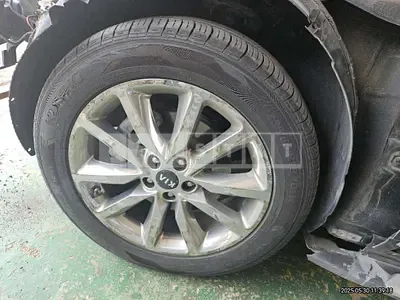 Photo 1 of 2: 2017 Kia (parts) Sorento Wheels — Korean insurance auction