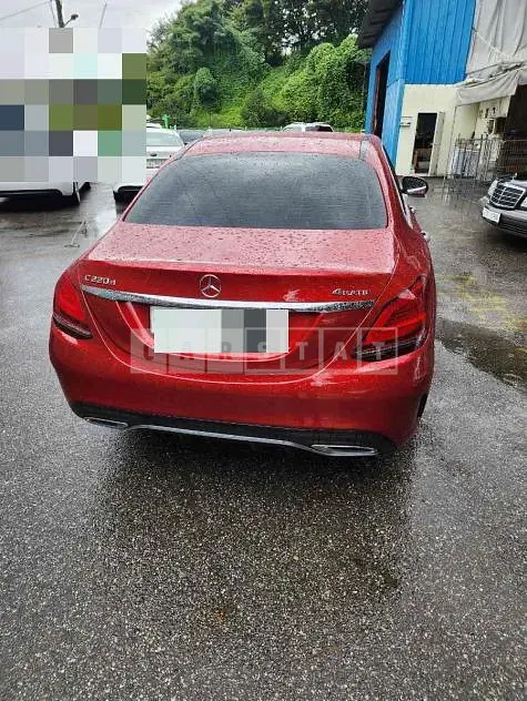 Photo 2 of 17: 2019 Mercedes-Benz C220d 4Matic, VIN WDDWF1FB5KR491743 — Korean insurance auction