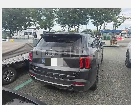 Photo 2 of 25: 2025 Kia Sorento 4WD — Korean insurance auction
