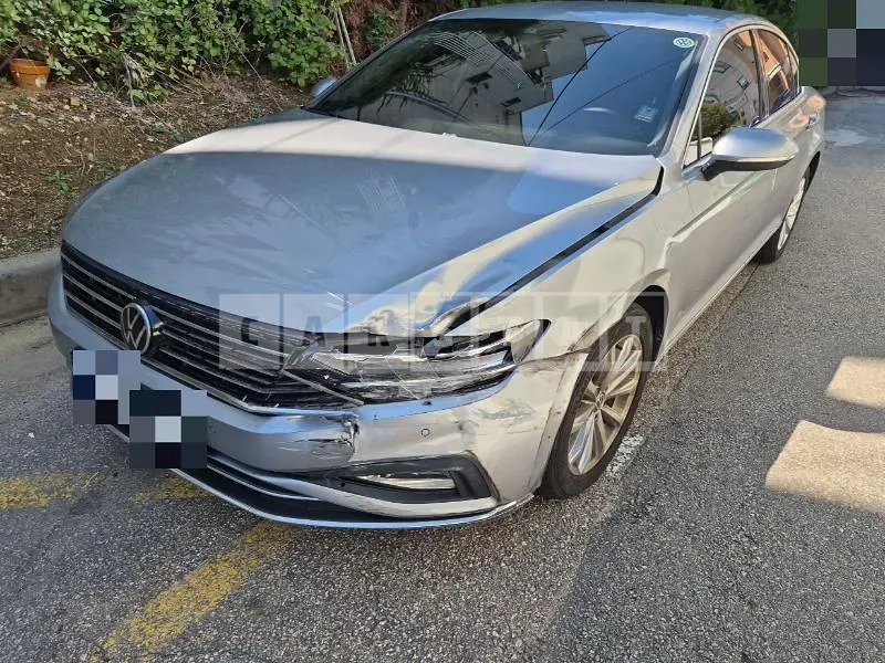 Photo 2 of 18: 2020 Volkswagen Passat GT 2.0 TDI — Korean insurance auction