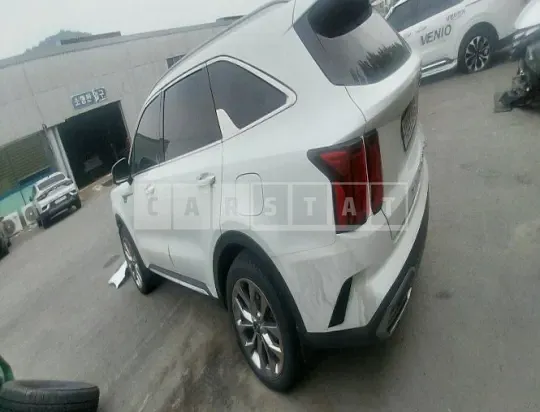 Photo 2 of 18: 2021 Kia Sorento — Korean insurance auction