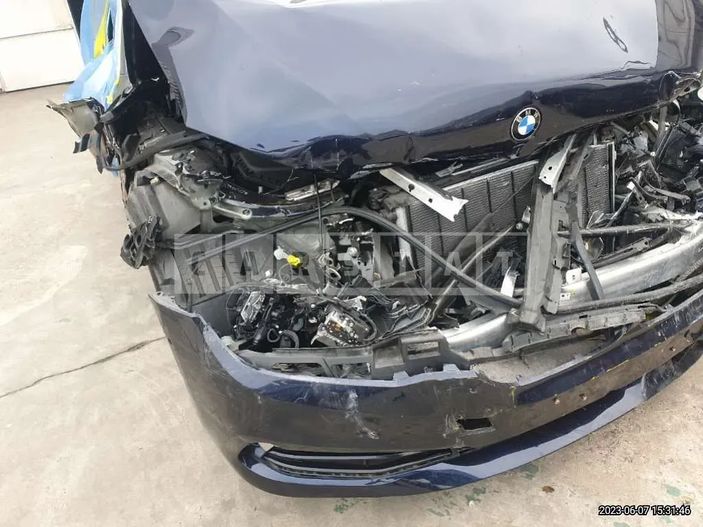 Photo 2 of 22: 2020 BMW 530i Luxury, VIN WBAJR5101LWW74632 — Korean insurance auction