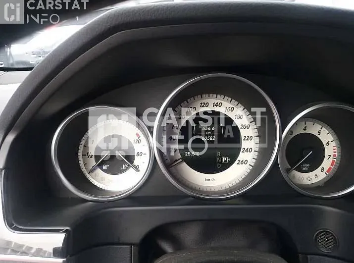 Photo 2 of 5: 2015 Mercedes-Benz Subsubbenz E300 4Matic — Korean insurance auction