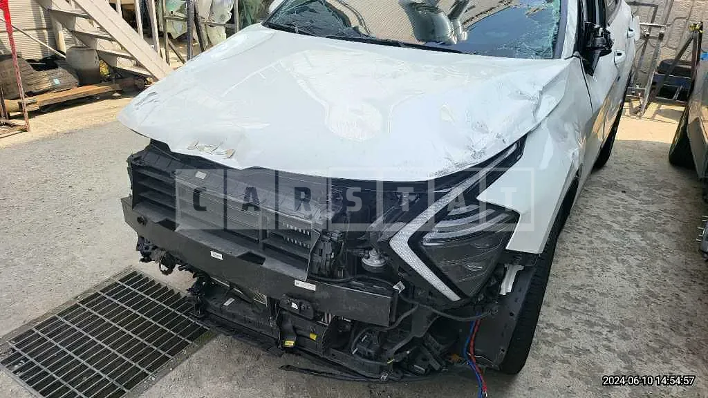 Photo 2 of 12: 2023 Kia Sportage — Korean insurance auction