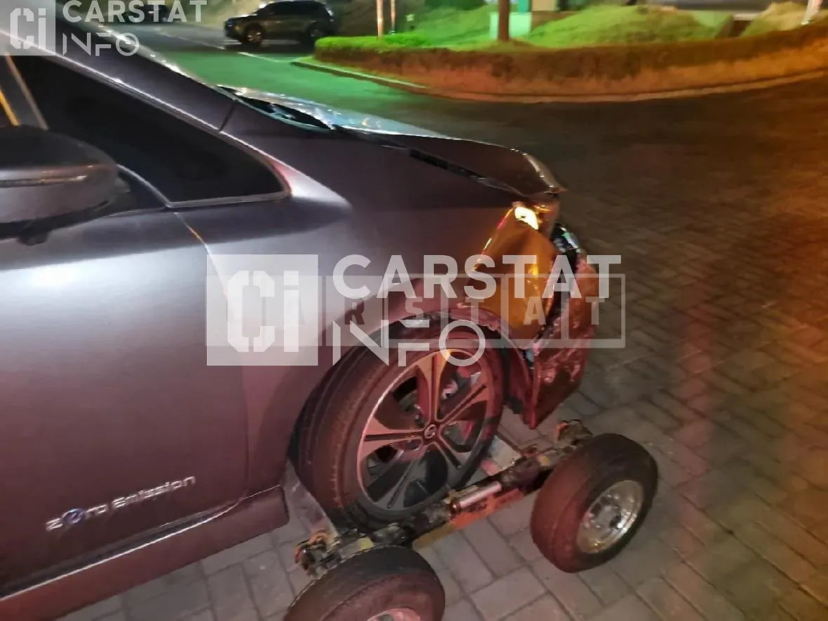 Photo 2 of 12: 2019 Nissan Leaf, VIN 1N4AZ1CP2KC313812 — Korean insurance auction