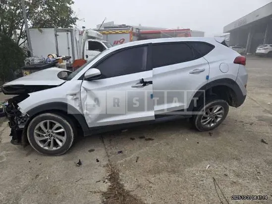 Photo 2 of 7: 2018 Hyundai Tucson, VIN KMHJ281ABJU657819 — Korean insurance auction