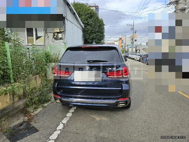 Photo 2 of 33: 2017 BMW X5 xDrive30d — Korean insurance auction
