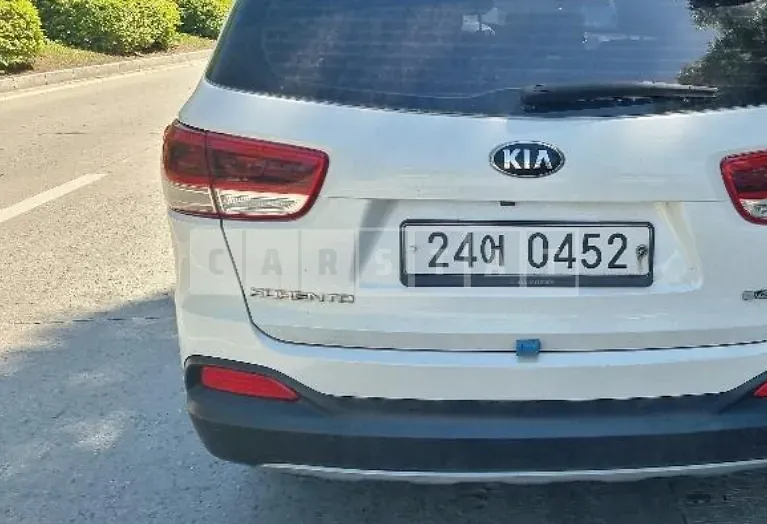 Photo 2 of 7: 2016 Kia Sorento, VIN KNAPK81ABGA157110 — Korean insurance auction