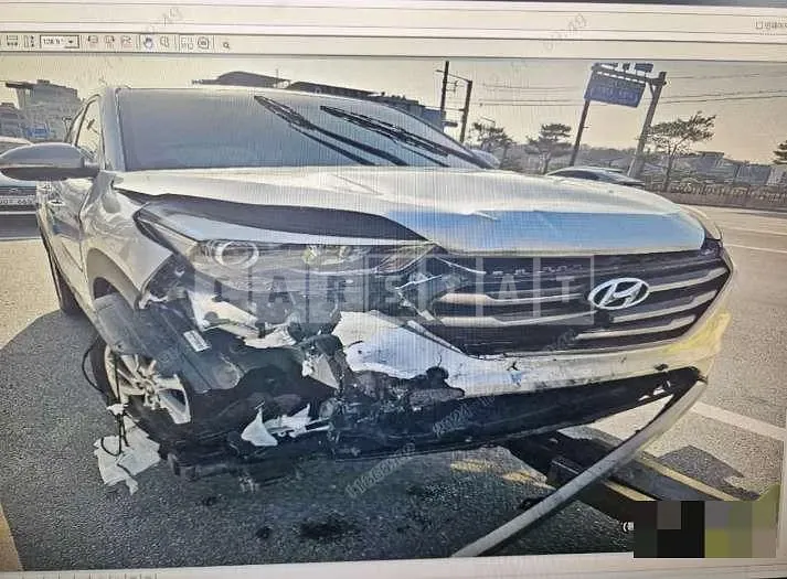 Photo 2 of 9: 2015 Hyundai Tucson TL 4WD — Korean insurance auction