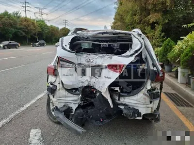 Photo 1 of 26: 2019 Hyundai Santa Fe TM 2.2 4WD — Korean insurance auction