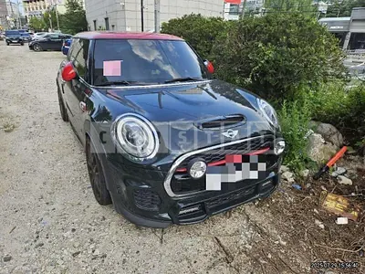 Photo 1 of 9: 2015 MINI John Cooper Works — Korean insurance auction