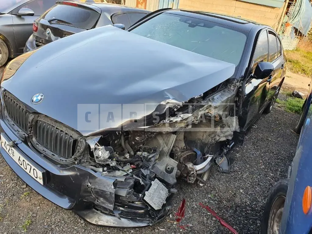 Photo 2 of 6: 2017 BMW 530i, VIN WBAJD3102HG476159 — Korean insurance auction