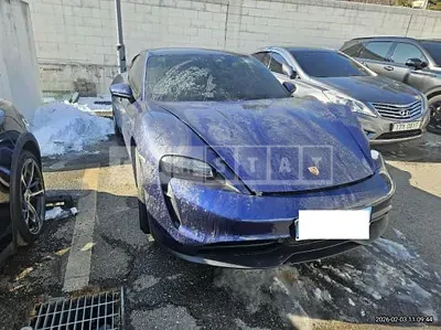 Photo 1 of 50: 2024 Porsche Taycan 4S (5-Seater) — Korean insurance auction