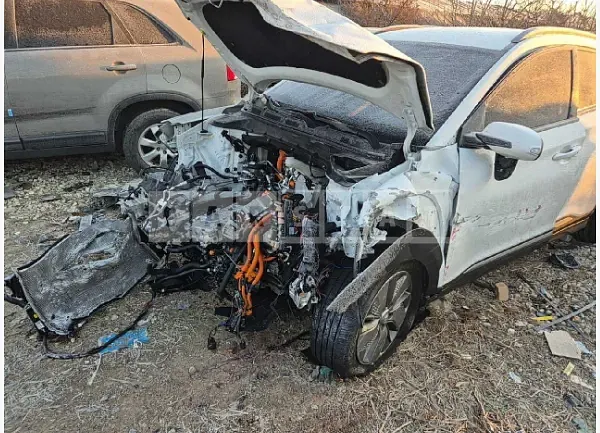 Photo 2 of 12: 2021 Hyundai Kona Electric — Korean insurance auction